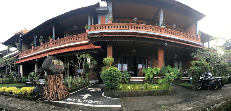 Hotel Danasari Homestay
