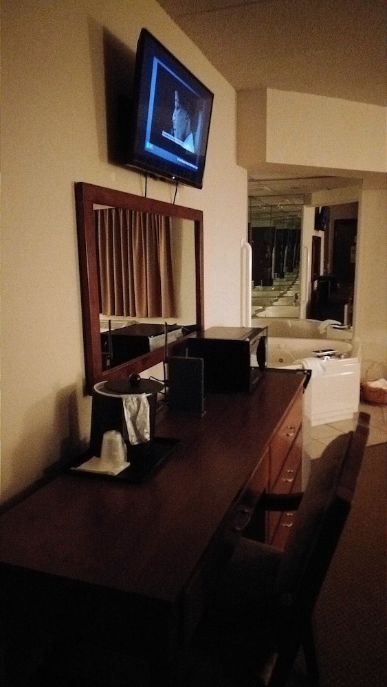 Madelia Hotel & Suites