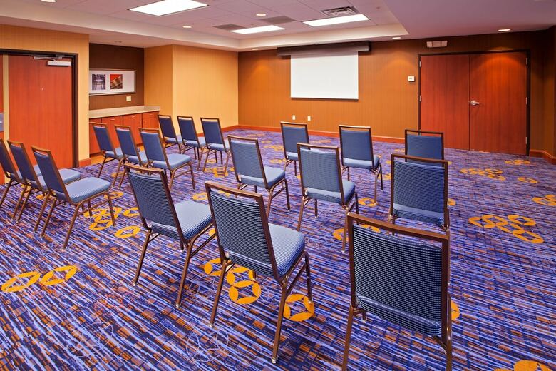 Hotel Courtyard By Marriott Louisville Northeast