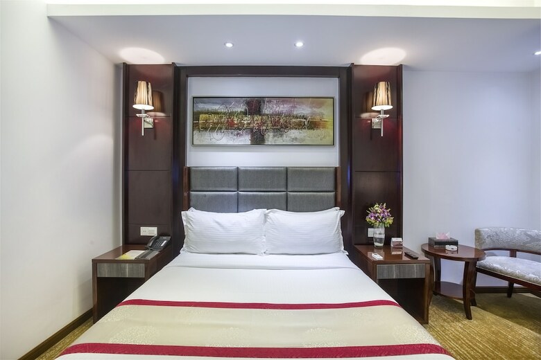 Hotel Bengal Blueberry