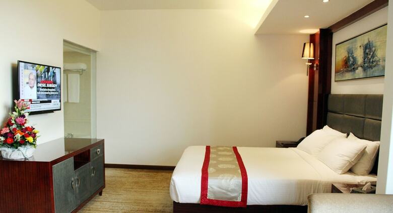 Hotel Bengal Blueberry