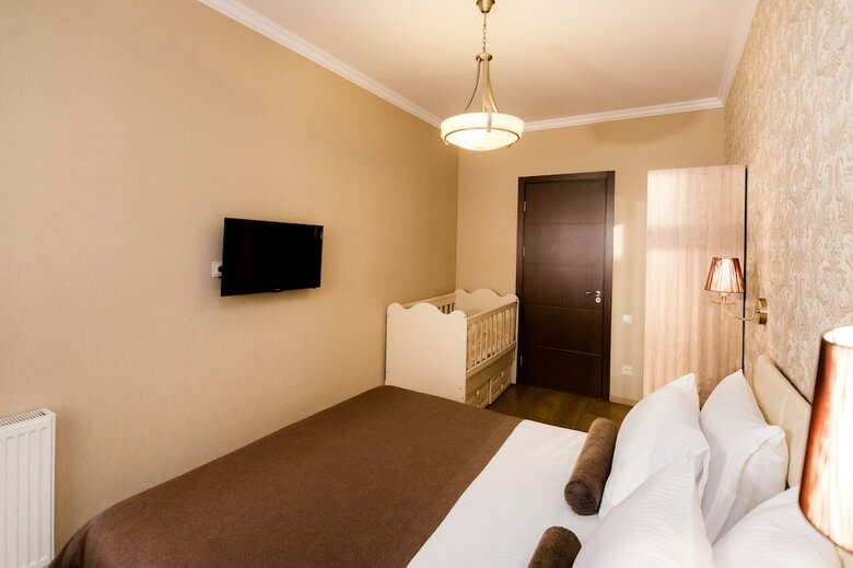 Hotel Diamond Dat Exx Company