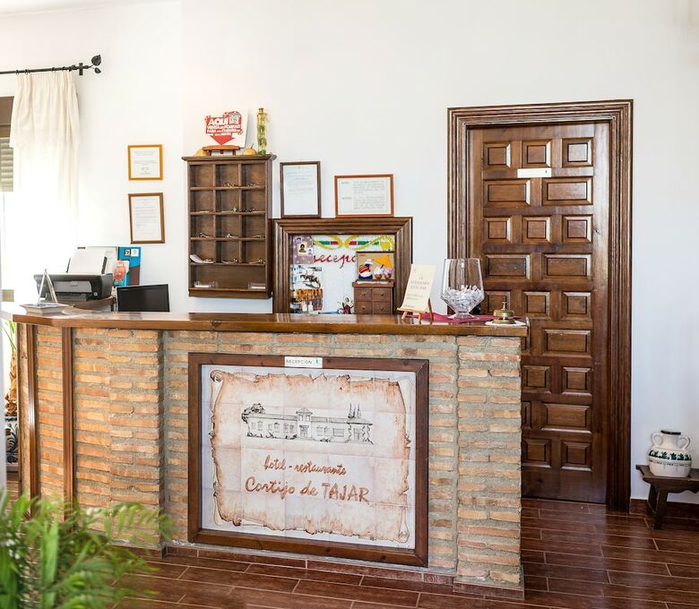 Hotel Cortijo de T�jar