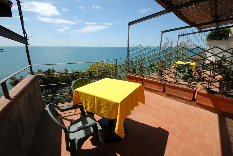 Hotel Ristorante Baia Del Sorriso