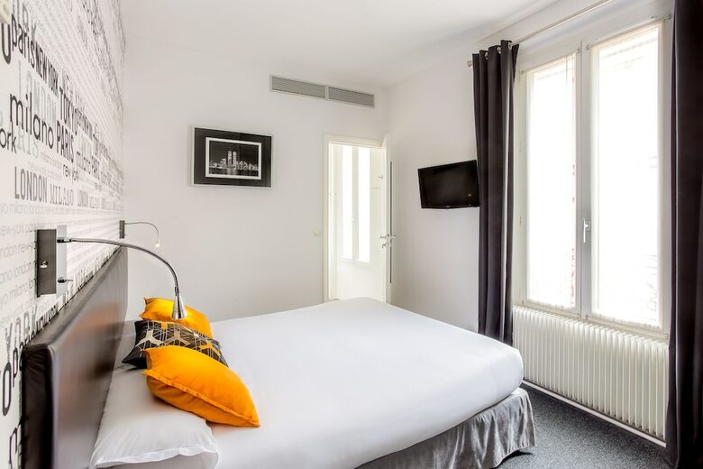 Porte De Versailles Hotel