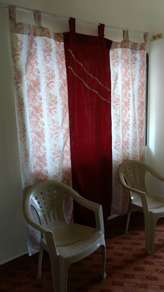 Hotel Daffodils Guest House