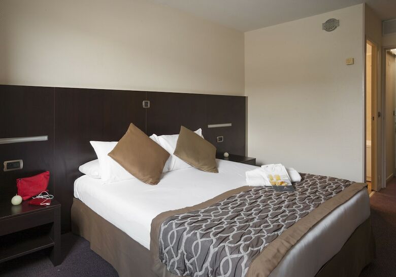 Hotel Apogia Paris