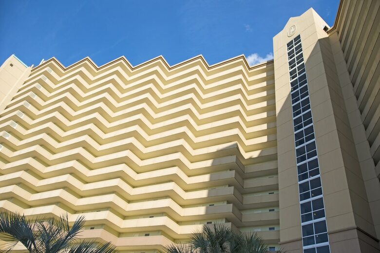 Pelican Beach Resort & Conference Center