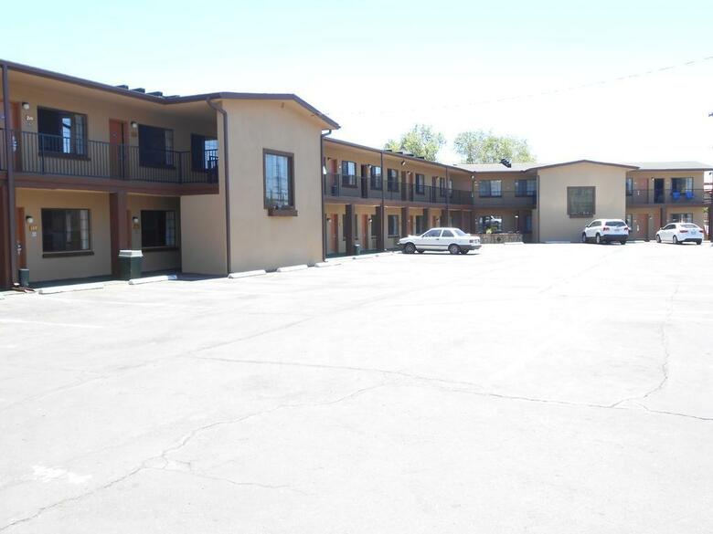 Hotel Howard Johnson By Wyndham Flagstaff University West