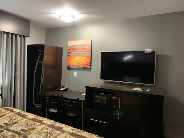 Hotel Red Carpet Inn Elmwood Park