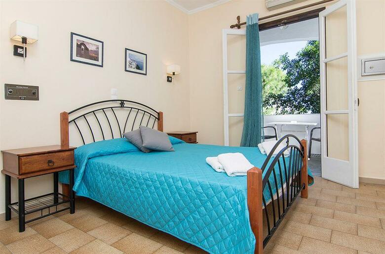 Hotel Holiday Beach Resort