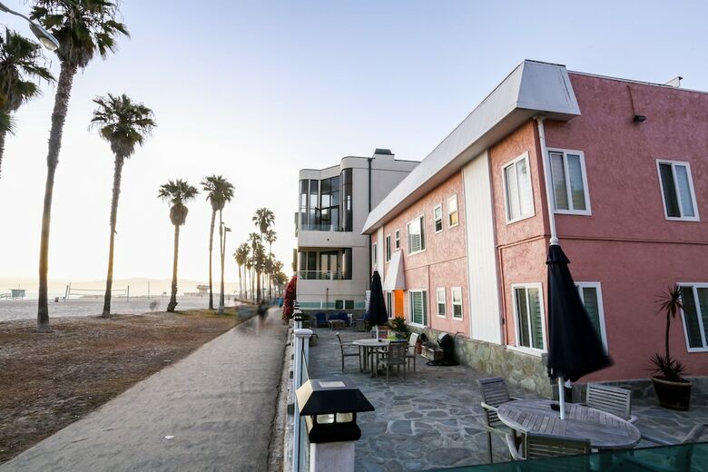 Venice On The Beach Hotel