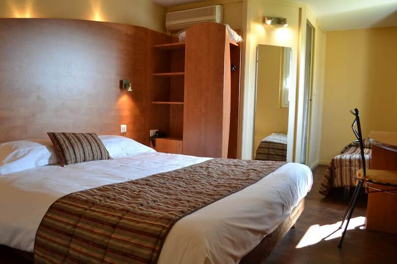 Brit Hotel Avignon Sud