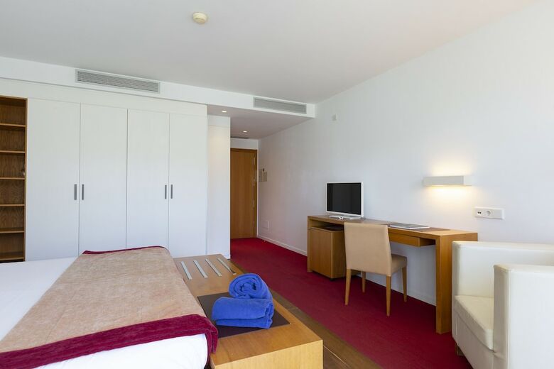 Hotel Aimia