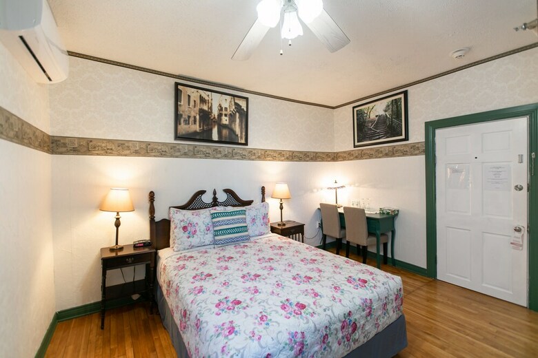 Hotel Prince Street Suites