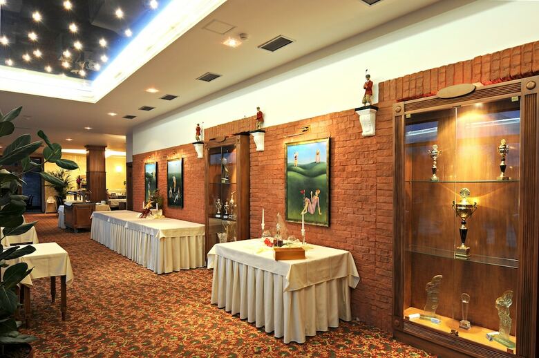 Hotel International