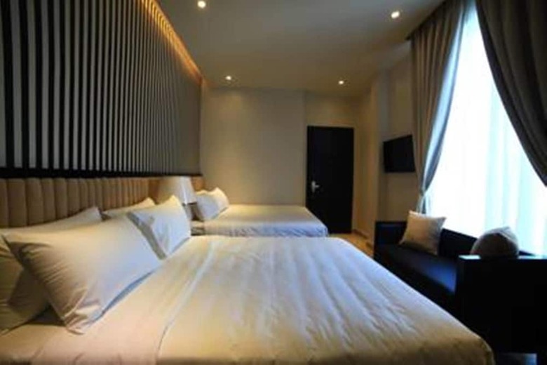 Bezel Hotel