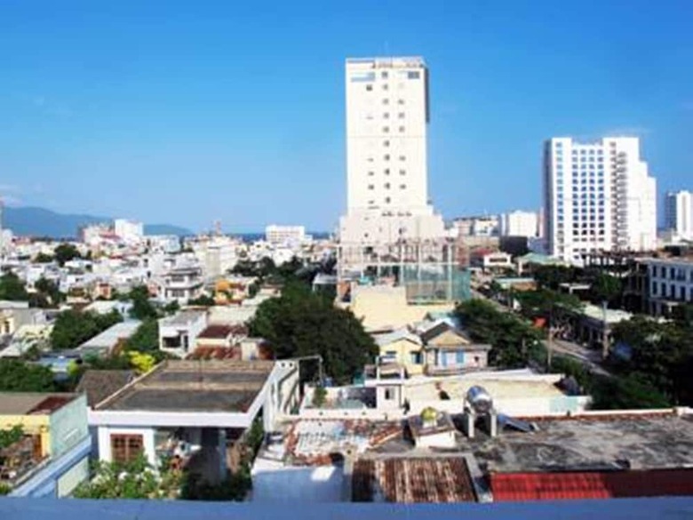 Bezel Hotel