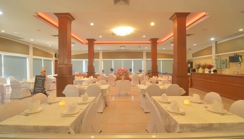 Chumphon Gardens Hotel