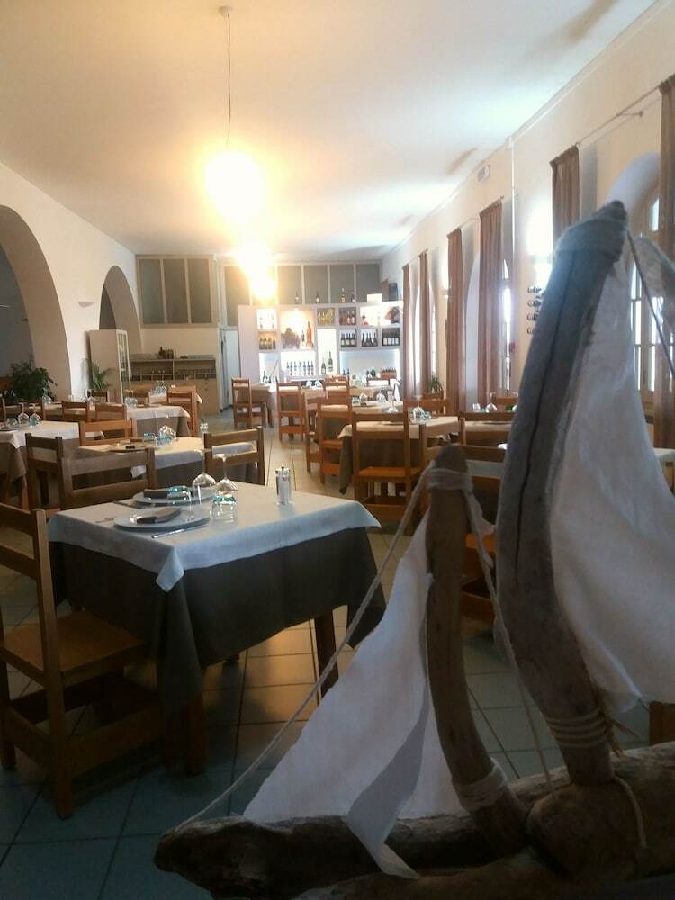 Posada Meli Hotel - Near Marina Di Castelsardo Beach