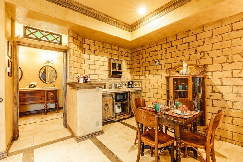 Bed & Breakfast Adobe Grand Villas