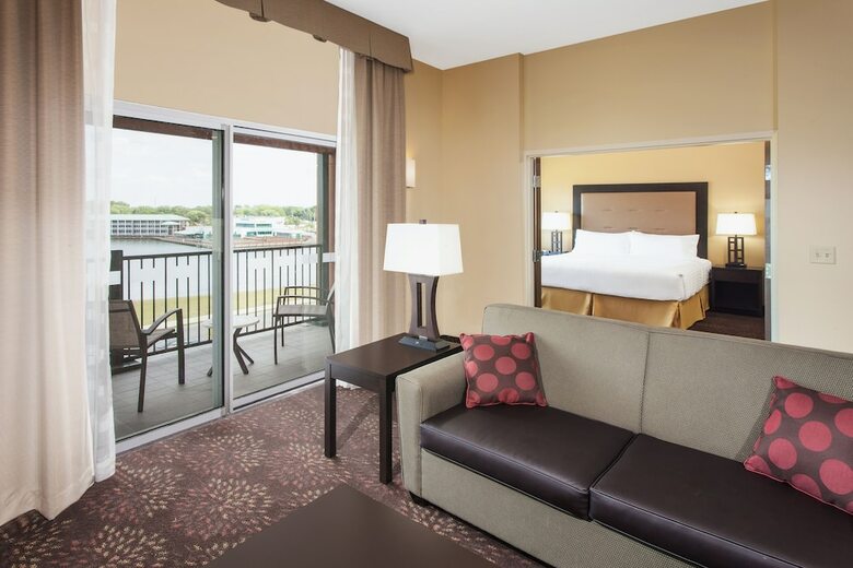 Hotel Holiday Inn Express & Suites Sandusky