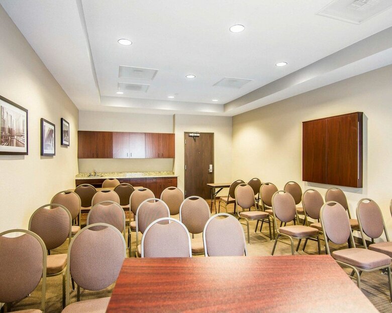 Hotel Mainstay Suites