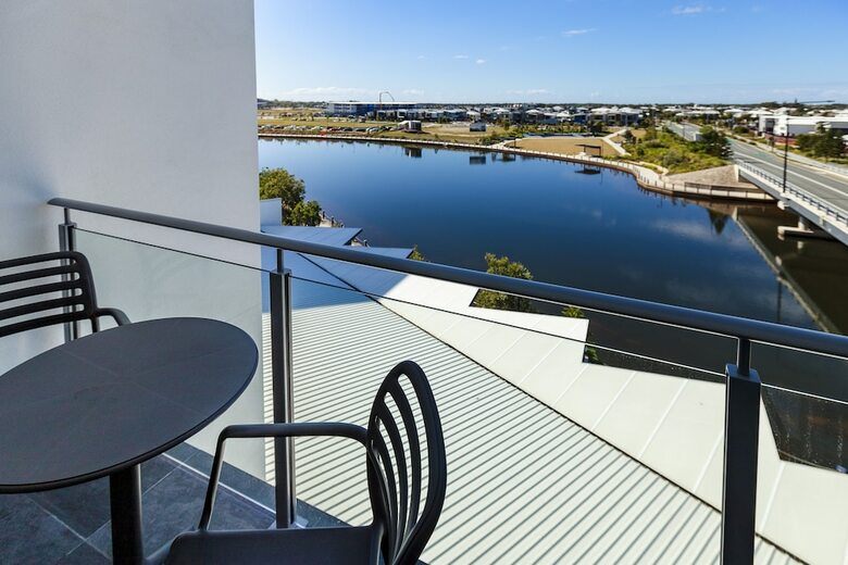 Hotel Mercure Sunshine Coast Kawana Waters