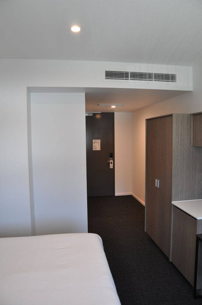 Hotel Mercure Sunshine Coast Kawana Waters