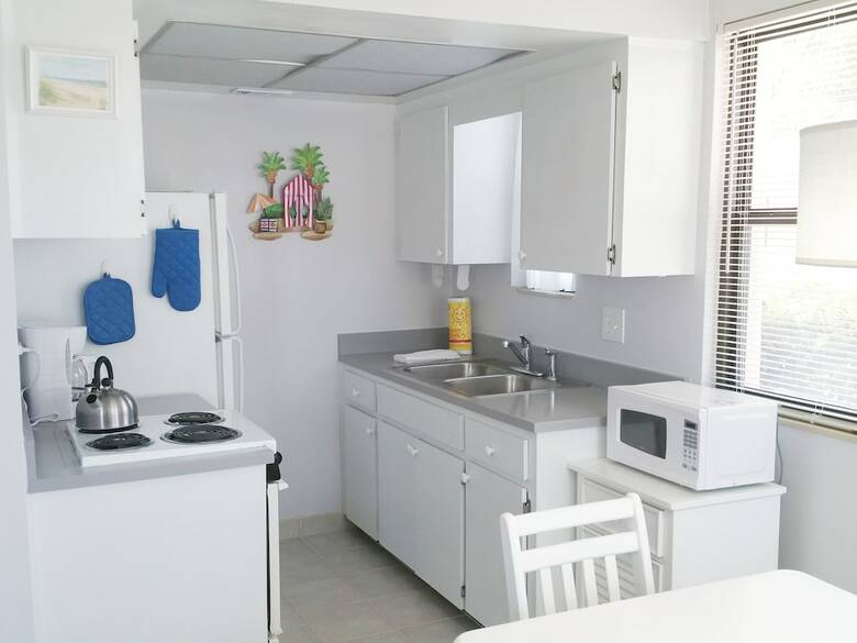 Hotel Gulf Winds Beach Resort