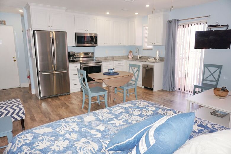 Hotel Gulf Winds Beach Resort