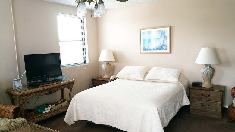 Hotel Gulf Winds Beach Resort