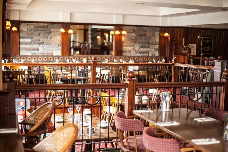 Dunsilly Hotel