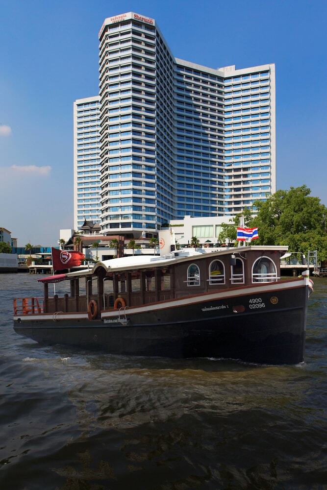 Royal Orchid Sheraton Hotel & Towers