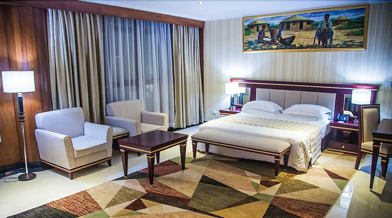 Peacock Hotel