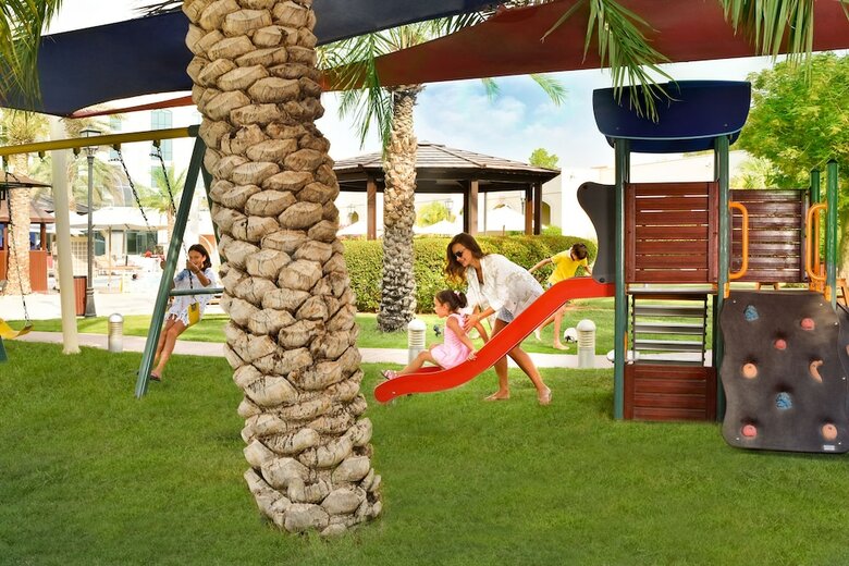 Hotel Al Ain Rotana