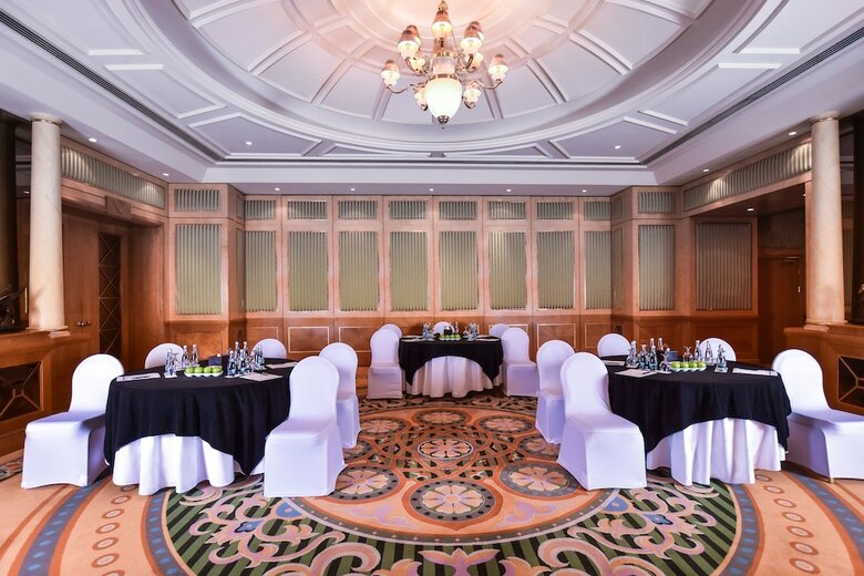 Hotel Al Ain Rotana