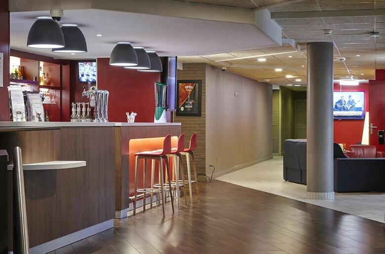 Hotel H�tel Campanile Argenteuil