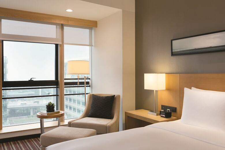 Hotel Hyatt Place Shenzhen Airport