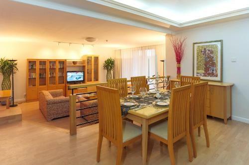 Beijing Lido Place Apartment