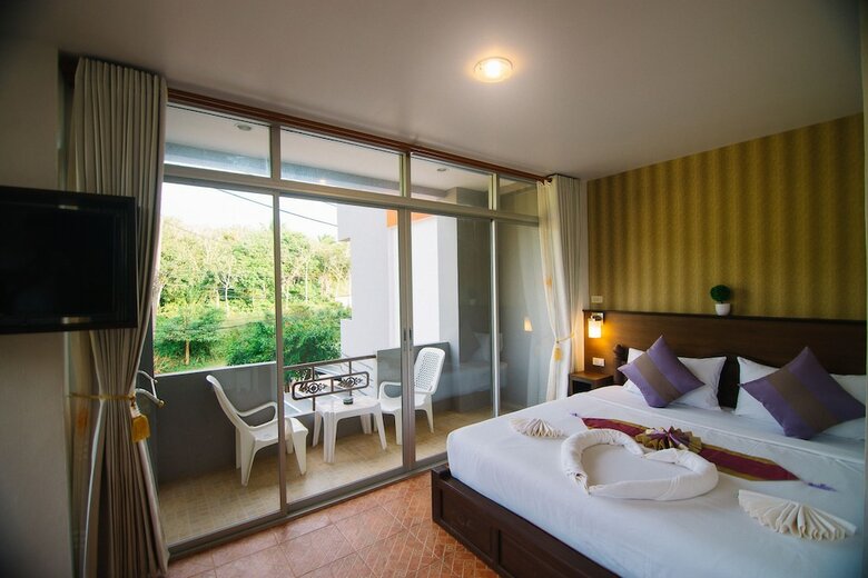 Hotel Lanta Nice Beach House