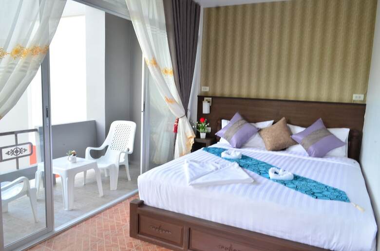 Hotel Lanta Nice Beach House