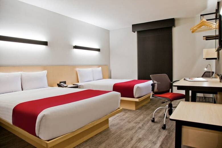 Hotel City Express Plus Guadalajara Palomar