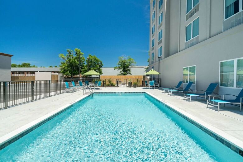 Hotel La Quinta Inn & Suites By Wyndham Mobile