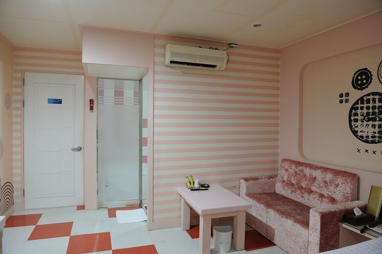 Hotel S Motel