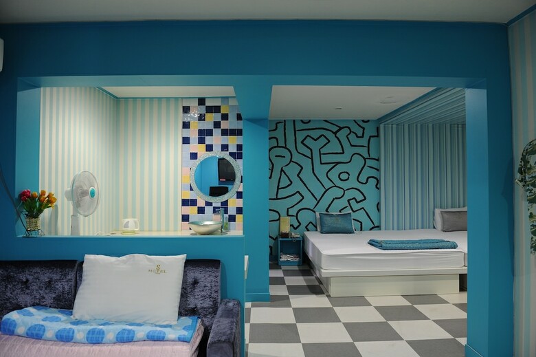 Hotel S Motel