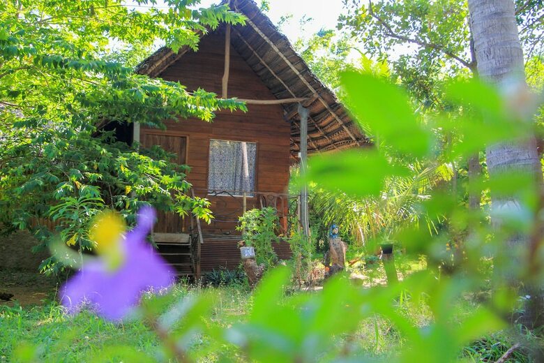 Hotel Lake View Tree House