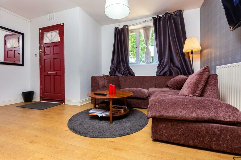 Apartamentos Bazely Street Deluxe Double Room 3