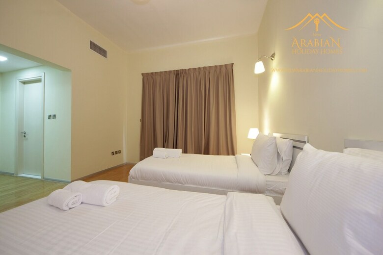 New Arabian Holiday Homes Jvc Villa