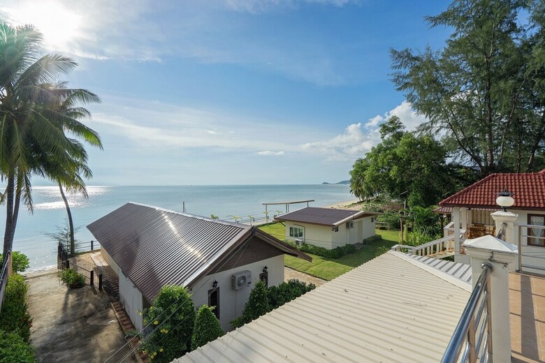 Lipa Bay Residence